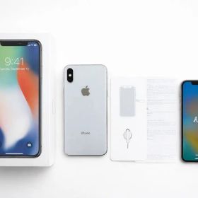 【箱あり】Apple iPhone X シルバー 本体