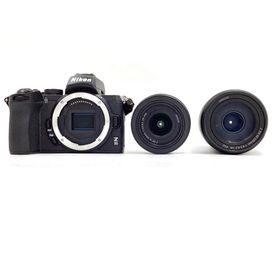 ニコン(Nikon)の【全額返金保証】【最速発送】Nikon デジタル一眼 Z 50 ダブルズームキット ブラック 美品 動作確認済(ミラーレス一眼)