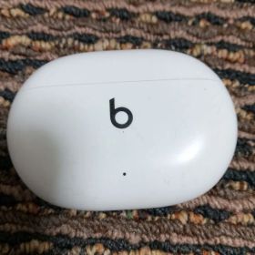 beats studio buds ワイヤレスイヤホン