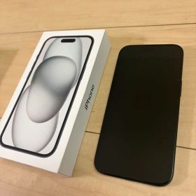【美品、短期出荷可】iPhone 15 ブラック 128GB