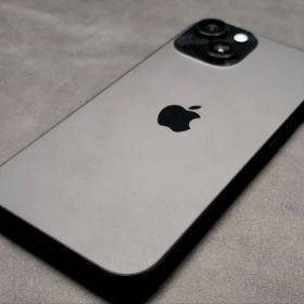 Apple iPhone 15 本体 256GB 黒