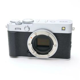 【中古】 《美品》 FUJIFILM X-E5 ボディ シルバー【ストラップ取付部部品交換/各部点検済】 [ デジタルカメラ ]