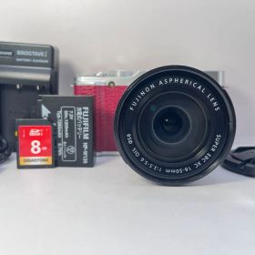 美品 FUJIFILM X-A1 レッド レンズキット XC16-50mm F3.5-5.6 OIS 動作良好 高画質 ミラーレス一眼 カメラ おしゃれデザイン B551