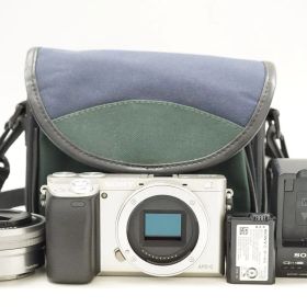 C171646)SONY α6000 ミラーレス一眼 ズームレンズキット