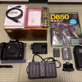 美品 Nikon D850 シャッター23,627回 MB-D18付