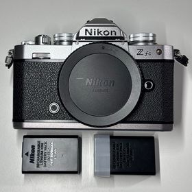ニコン(Nikon)の【ショット数2,521枚】Nikon Zfc シルバー ミラーレス一眼カメラ(ミラーレス一眼)