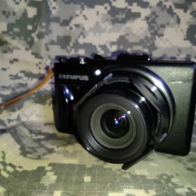 OLYMPUS xz-1