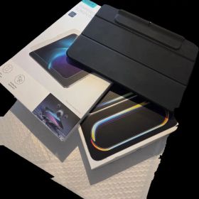 Apple 11インチiPad Pro (M4) WiFi オマケ×2