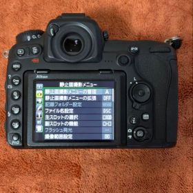 ニコン D500 ラバー部分に艶引け軽度ヒビ有り 値下げ依頼から気持ち値引き可