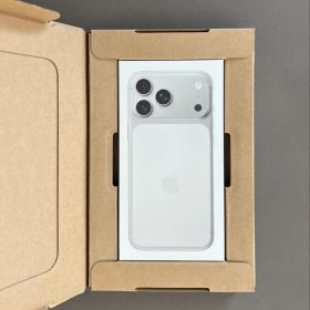 【新品未開封】iPhone17ProMax 1TB Silver simフリー