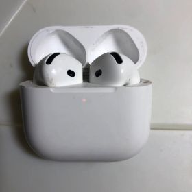 Apple AirPods 第4世代 ANC ノイズキャンセリング付き