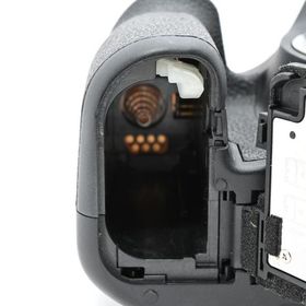 ＜良品＞キヤノン Canon EOS 90D ボディ｜3250万画素・高速連写×高画質｜Wi-Fi搭載｜一眼レフ最終世代の名機！