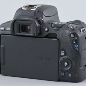 【中古】Canon キヤノン EOS Kiss X9 ブラック デジタル一眼レフカメラ