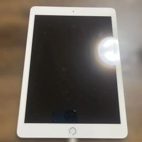 【美品】iPad 第6世代 Wi-Fi 32GB 箱付き