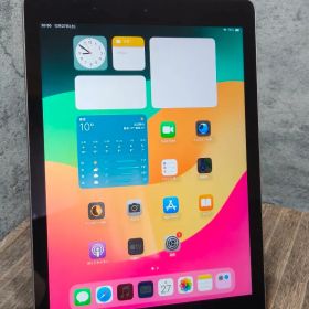 iPad 第6世代 32GB タブレット