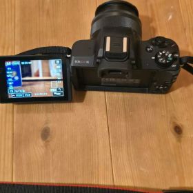 キャノン EOS Kiss m 美品！！レンズ付き