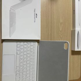 Apple Magic Keyboard Folio ホワイトiPad10世代用