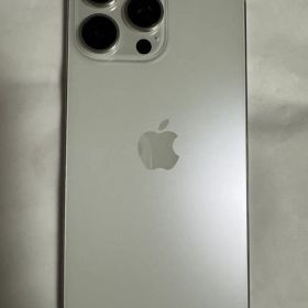 iPhone15promax 1.02TB バッテリー89% 赤ロム保証 白