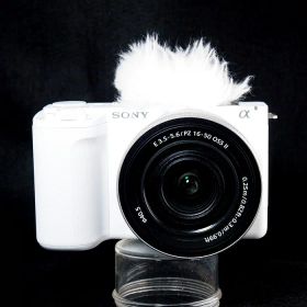 【中古】 (ソニー) SONY VLOGCAM ZV-E10M2K W ホワイト【中古カメラ デジタル一眼】 ランク：AB