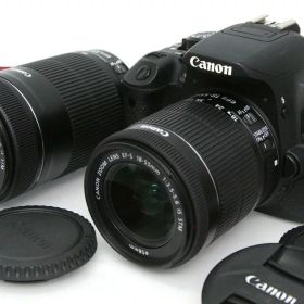 【中古】【お買い得品】キヤノン EOS Kiss X7i ダブルズームキット CA01-R1709-3V2A EFマウント APS-C バリアングル 標準ズーム 望遠