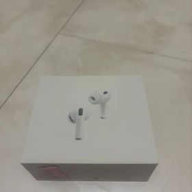 Apple AirPods Pro 3 本体
