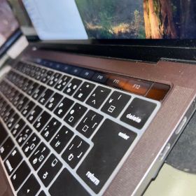MacbookPro2019 i5 16GB 512GB typeC4ポート