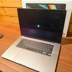 MacBook Pro 16インチ 64GB／1TB
