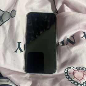 Apple iPhone XR ホワイト 本体