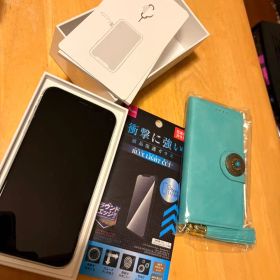 Apple iPhone XR ホワイト 本体