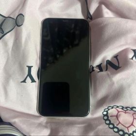 Apple iPhone XR 本体 SIMロック解除済み