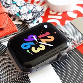 アップル(Apple)の） ４０mm Apple Watch ）SE ）GPS アップルウォッチ(腕時計)