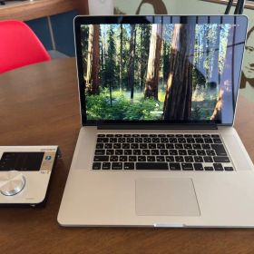 MacBook Pro 15 Mid 2015 i7 16GB SSD512GB