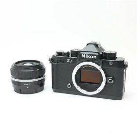 【中古】 《美品》 Nikon Zf Z 40mm F2（Special Edition）レンズキット ブラック [ デジタルカメラ ]