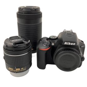 Nikon D5600 18-55mm 70-300mm デジタル一眼レフカメラ ダブルレンズキット 中古 良好 Z10847373