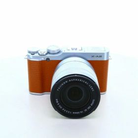 【中古】 (フジフイルム) FUJIFILM X-A2 レンズキット ブラウン【中古カメラ デジタル一眼】 ランク：B