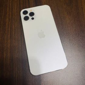 Apple iPhone 12 Pro ホワイト本体