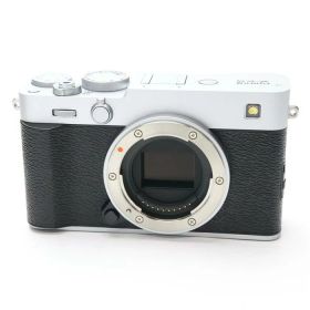 【中古】 《美品》 FUJIFILM X-E5 ボディ シルバー [ デジタルカメラ ]