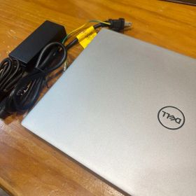 DELL Inspiron 15 5502 11世代Core i7 512GB