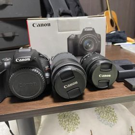 Canon EOS KISS X10 Wズームキット BK