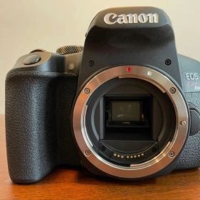 Canon EOS Kiss X10 デジタル一眼レフ