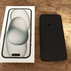 iPhone 12 64GB SiMフリー