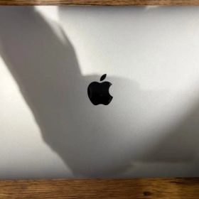 箱付きMacBookAir2020/トラックパッド一部不良 USキー