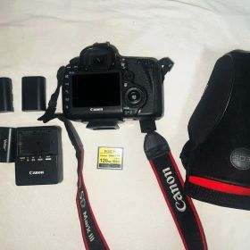 【豪華おまけ付】Canon EOS 5D Mark III + 128GBカード
