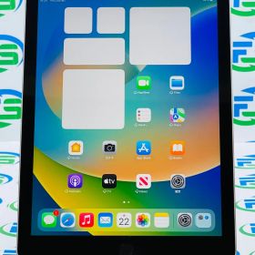 iPad 第6世代 Wi-Fi 32GB シルバー ランクB 送料無料