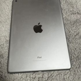 第6世代Apple iPad シルバー 本体Wi-Fi