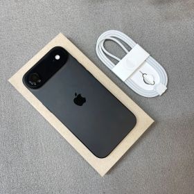 新品同様 iPhone Air 256GB スペースブラック 国内版 SIMフリー送料無料