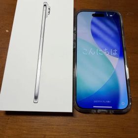 iPhone Airクラウドホワイト AppleCare付き！