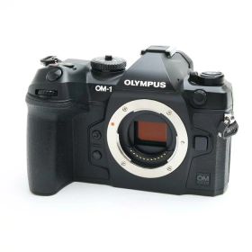 【中古】 《美品》 OM SYSTEM OM-1 ボディ 【センサー交換/各部点検済】 [ デジタルカメラ ]