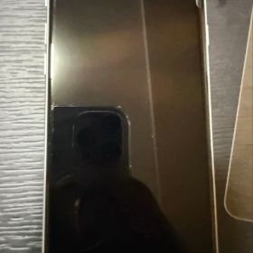 128GB iPhone SE (第2世代)