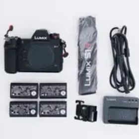 Lumix DC-S1R ボディ + 付属品